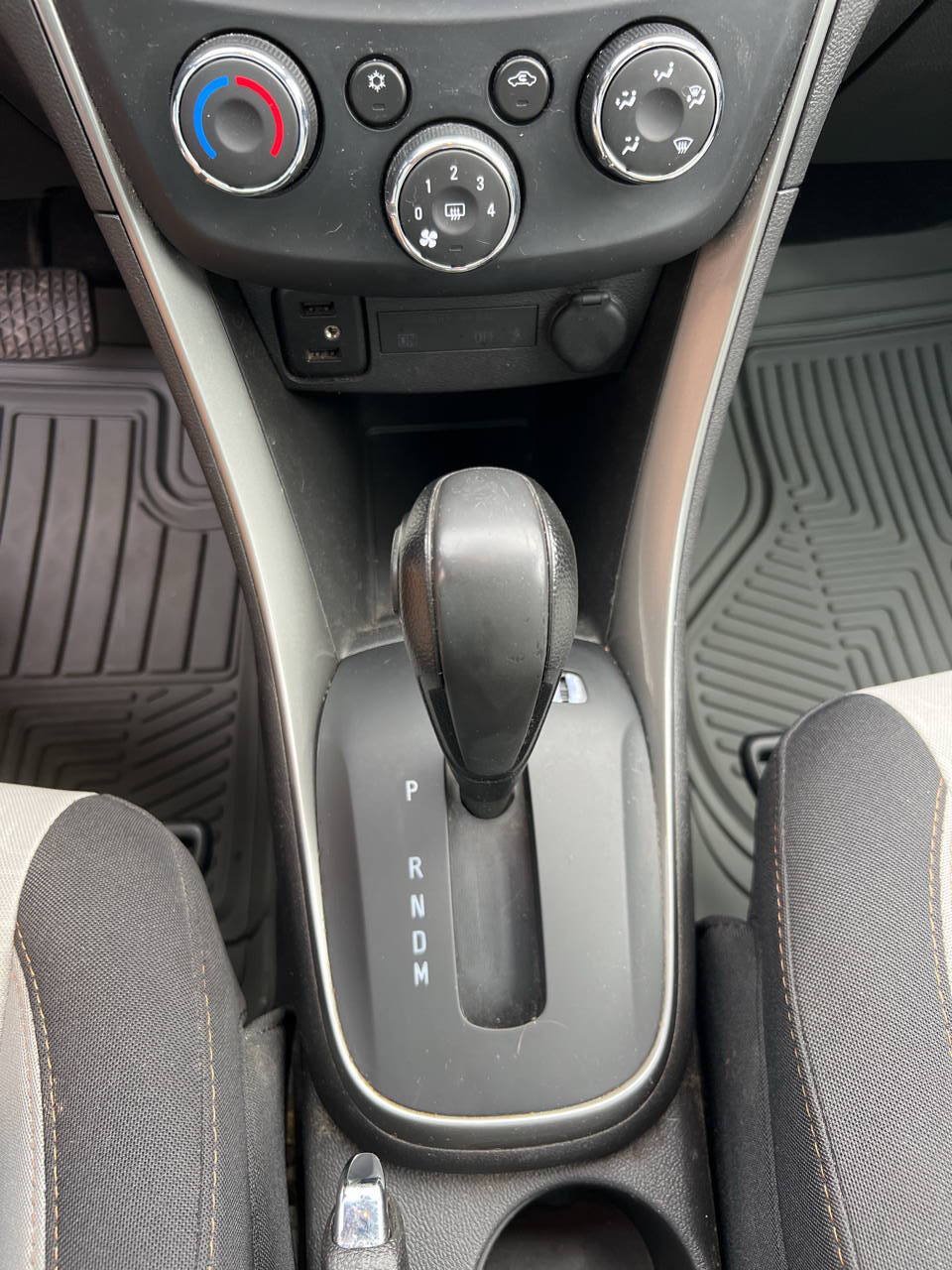 Used 2018 Chevrolet Trax LS AWD/4WD image 27