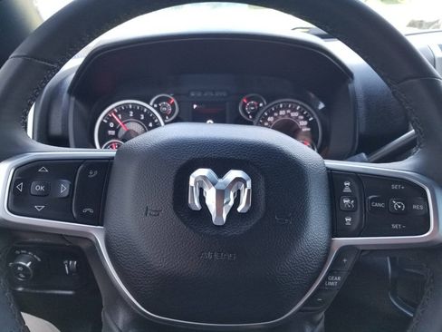 Used 2025 RAM 2500 Big Horn AWD/4WD image 35