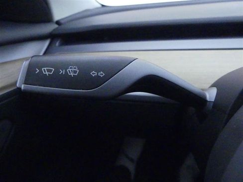 Used 2023 Tesla Model 3 Standard Range RWD image 15