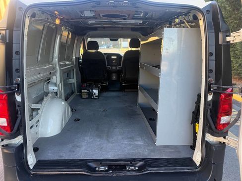 Used 2016 Mercedes-Benz Metris Cargo 3dr Mini Van image 40