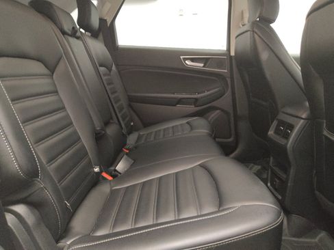 Used 2019 Ford Edge SEL w/ Equipment Group 201A FWD image 19