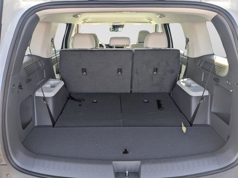 New 2026 Hyundai Santa Fe SE FWD image 10