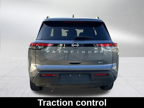 Used 2023 Nissan Pathfinder SV image 7