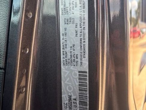 Used 2023 Jeep Wrangler Unlimited Rubicon 4xe w/ Cold Weather Group AWD/4WD image 17