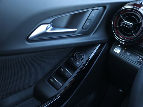 New 2026 Chevrolet Equinox RS image 11