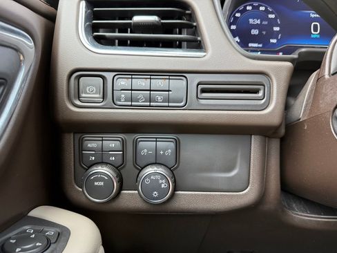 Certified 2023 Chevrolet Tahoe Z71 w/ Luxury Package image 34