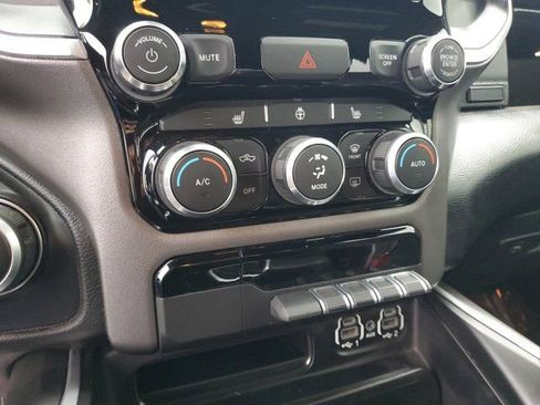 Used 2021 RAM 1500 Big Horn image 22