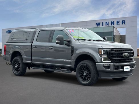 Used 2022 Ford F250 Lariat w/ Black Appearance Package AWD/4WD image 5