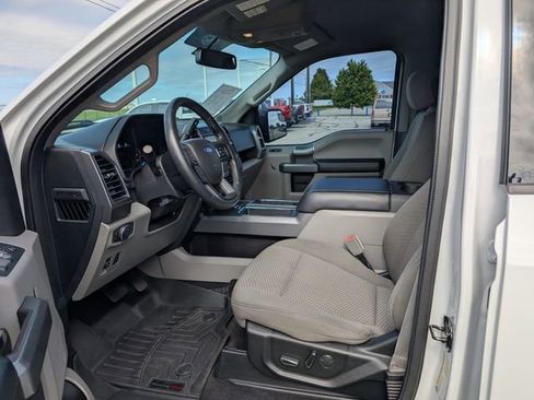 Used 2018 Ford F150 XLT w/ Equipment Group 302A Luxury AWD/4WD image 10