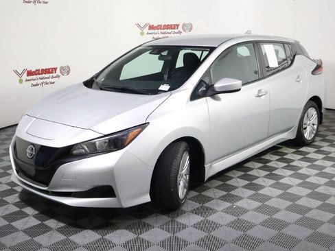 Used 2025 Nissan Leaf S FWD image 15
