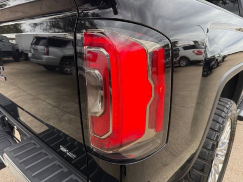 Used 2017 GMC Sierra 1500 SLT image 10