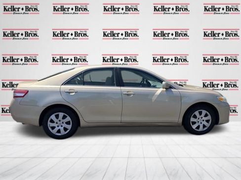 Used 2011 Toyota Camry LE w/ Fleet Convenience Pkg FWD image 8