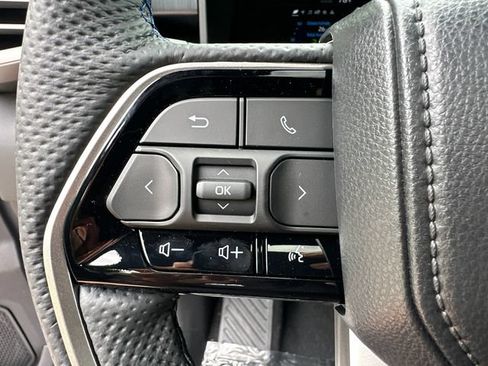 New 2026 Toyota Sequoia Platinum AWD/4WD image 32