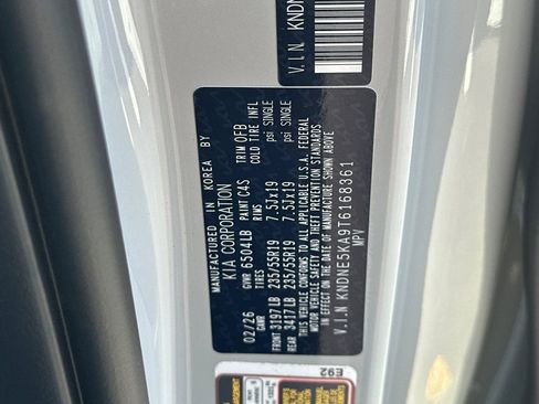 New 2026 Kia Carnival SX Prestige FWD image 28