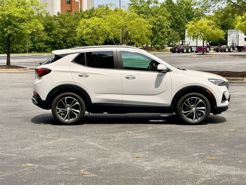 Used 2021 Buick Encore GX Select w/ Advanced Technology Package FWD image 9
