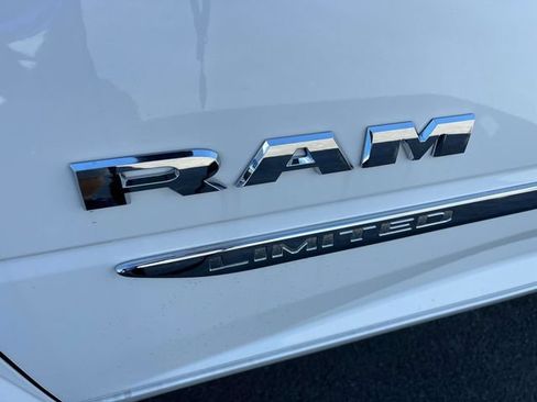 Used 2024 RAM 3500 Limited AWD/4WD image 16