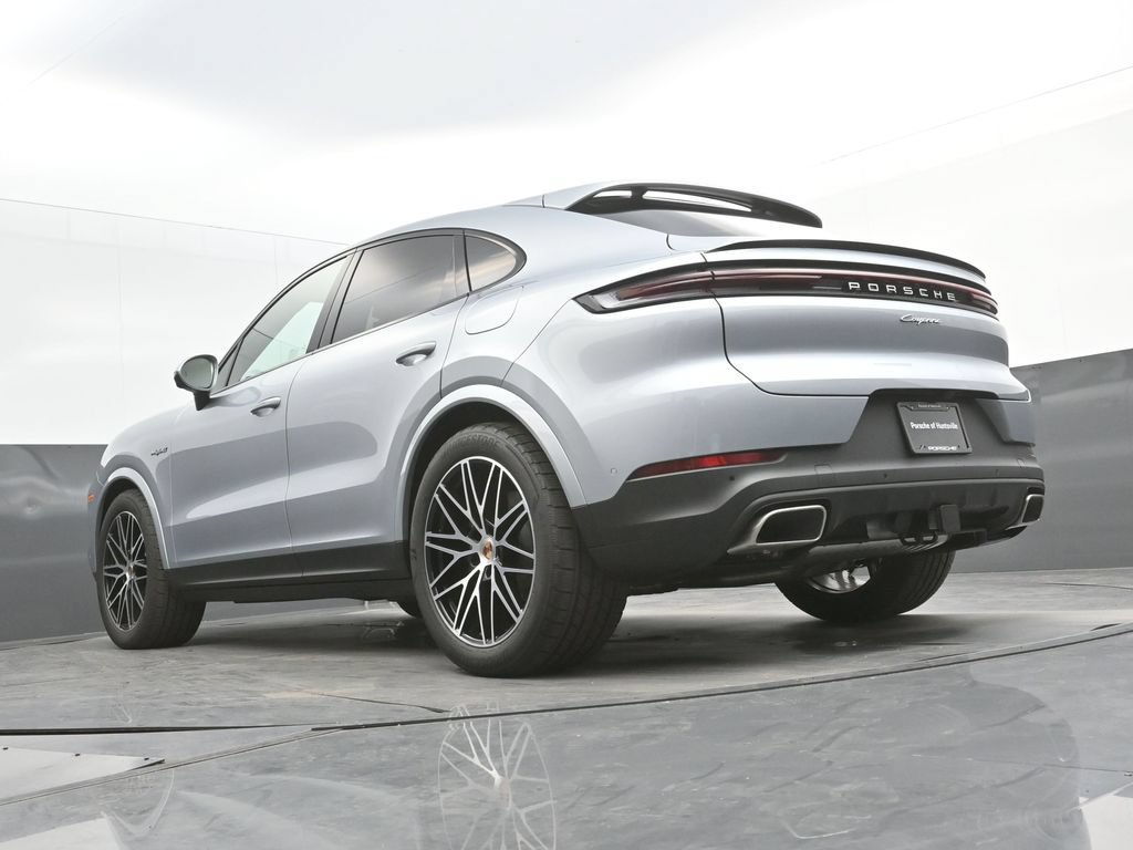 Certified 2026 Porsche Cayenne E-Hybrid Coupe AWD/4WD image 32