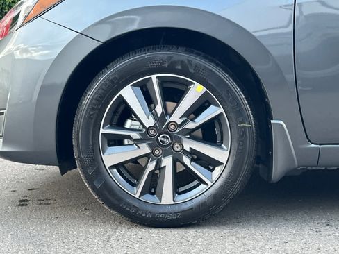 New 2025 Nissan Versa S w/ Trunk Package image 25