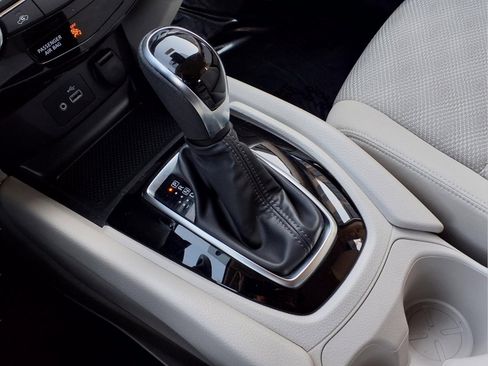 Certified 2021 Nissan Rogue Sport SV image 20