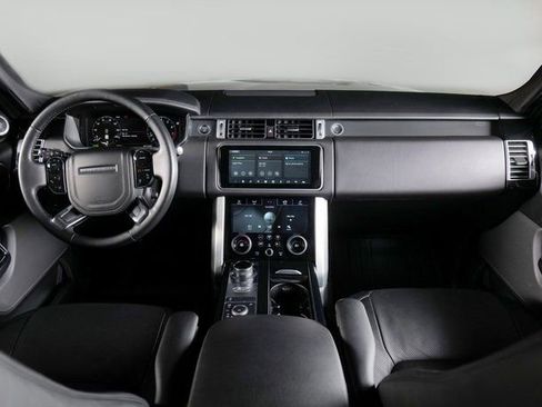 Used 2020 Land Rover Range Rover HSE image 4