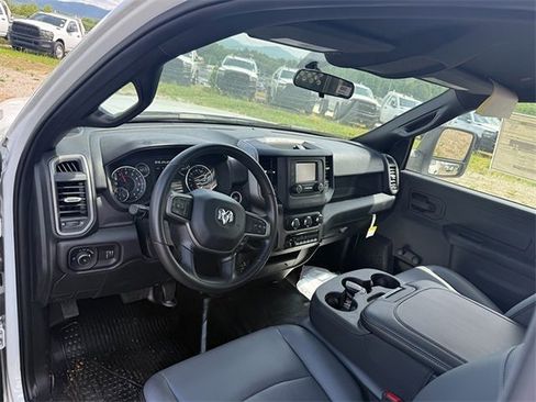 New 2024 RAM 2500 Tradesman image 10