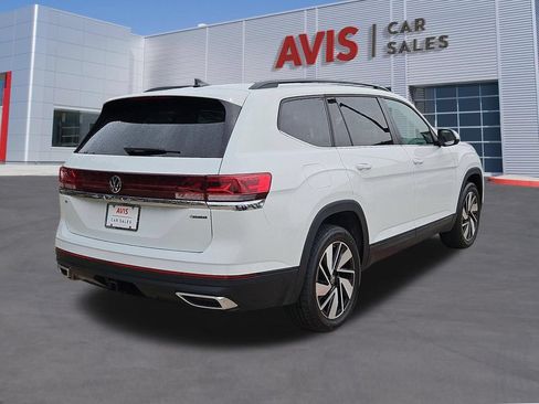 Used 2025 Volkswagen Atlas SE AWD/4WD image 6
