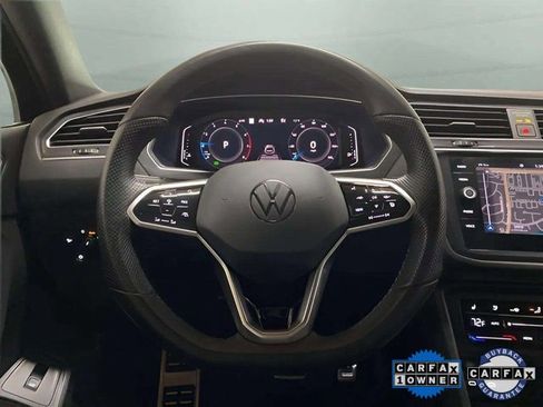 Used 2024 Volkswagen Tiguan SEL R-Line image 10