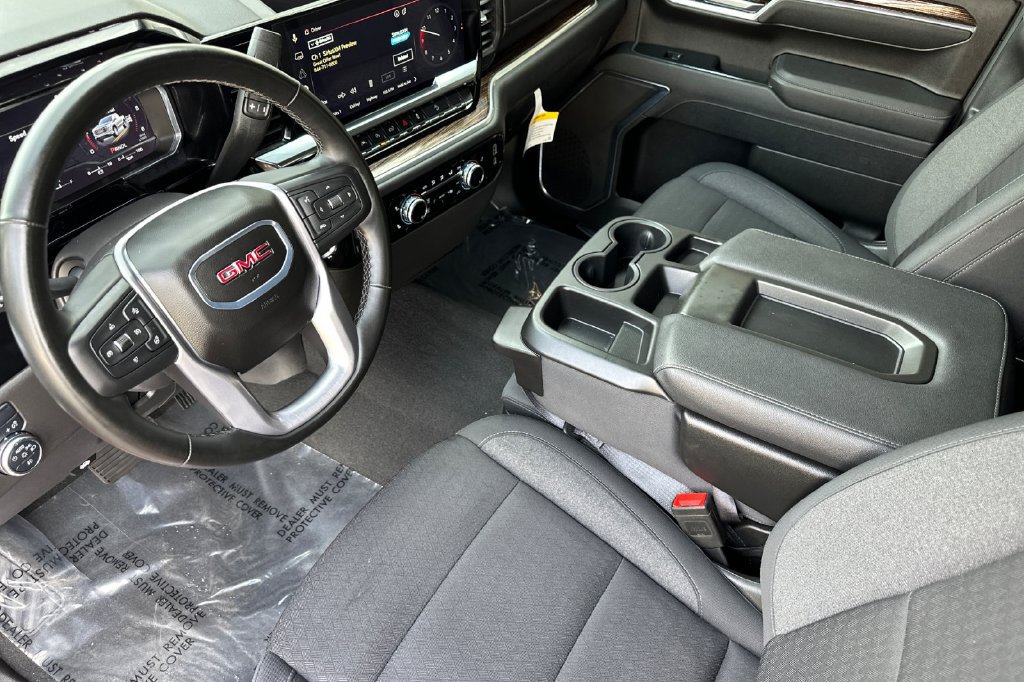 Used 2025 GMC Sierra 1500 Elevation AWD/4WD image 4