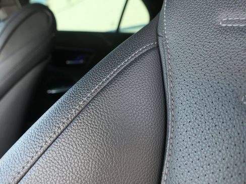 Used 2023 Mercedes-Benz C 300 Sedan image 12