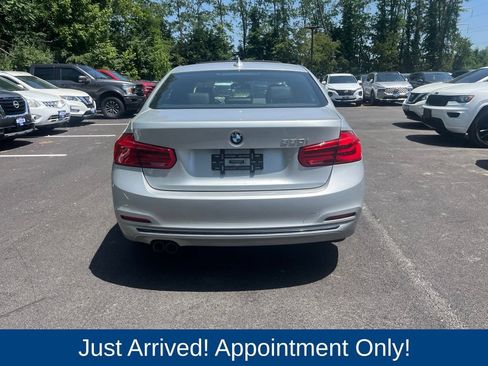 Used 2017 BMW 330i Sedan RWD image 6