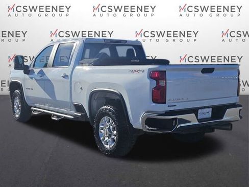 Used 2021 Chevrolet Silverado 2500 LT w/ Fleet Comfort Package image 3