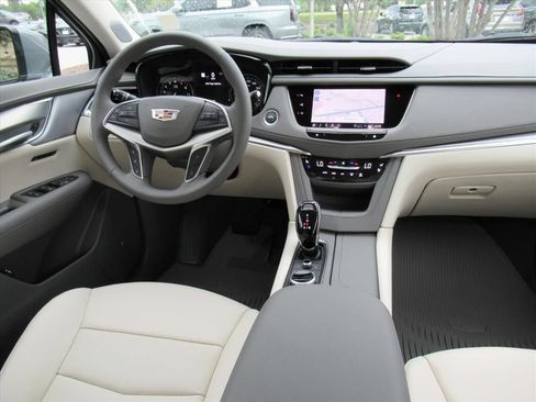 New 2026 Cadillac XT5 Premium Luxury w/ Driver Assist Package FWD image 12