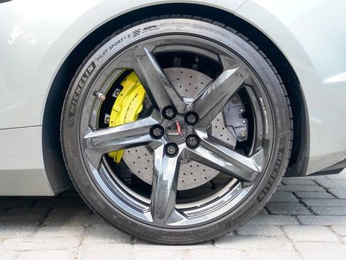 Used 2024 Chevrolet Corvette Z06 w/ Stealth Interior Trim Package RWD image 17