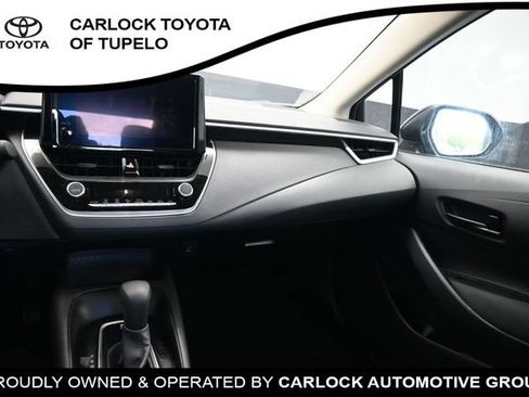 Used 2025 Toyota Corolla LE FWD image 28