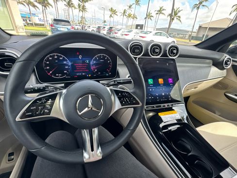Used 2026 Mercedes-Benz GLC 300 4MATIC image 19