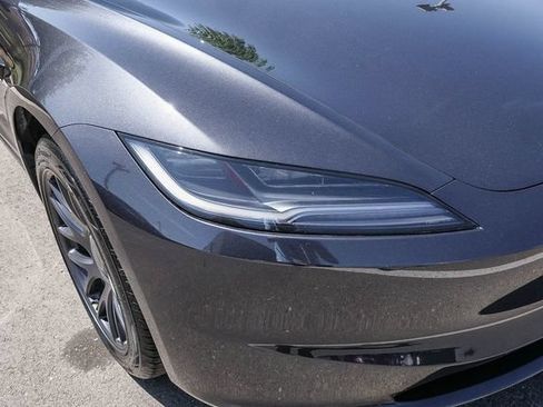 Used 2025 Tesla Model 3 Long Range RWD image 3