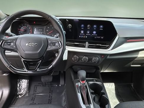 Used 2024 Chevrolet Trax RS w/ Driver Confidence Package FWD image 10