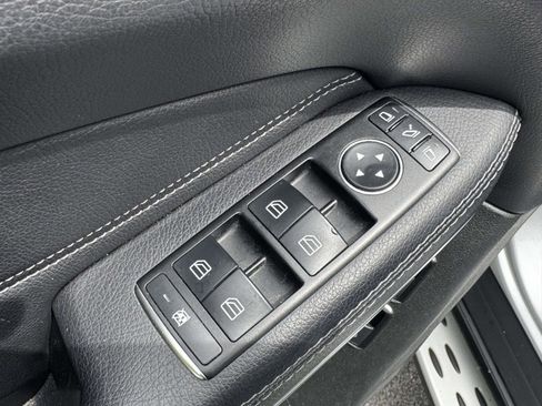 Used 2017 Mercedes-Benz GLS 550 4MATIC image 19