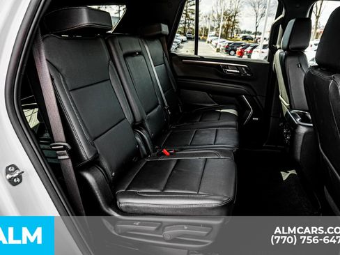 Used 2025 Chevrolet Tahoe Z71 w/ Comfort Package AWD/4WD image 24