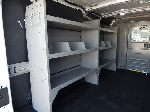 Used 2019 Ford Transit 250 130 Low Roof image 16