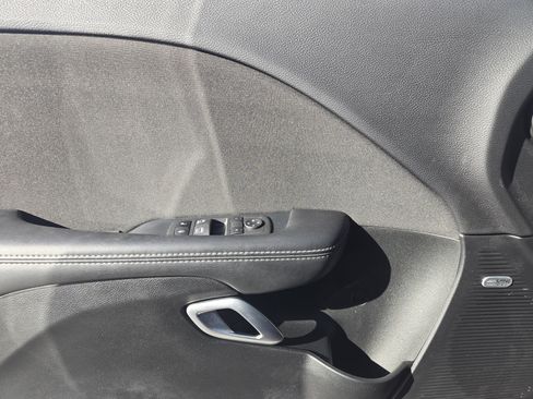 Used 2023 Dodge Challenger R/T w/ Blacktop Package image 25