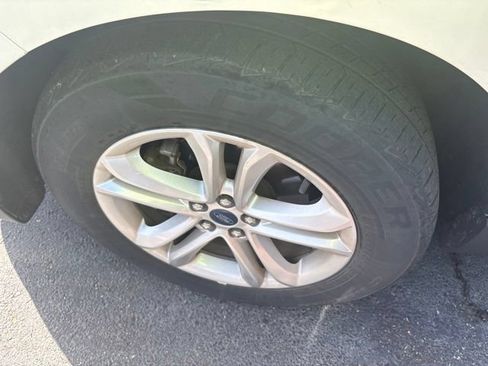 Used 2019 Ford Edge SEL w/ Equipment Group 201A FWD image 11