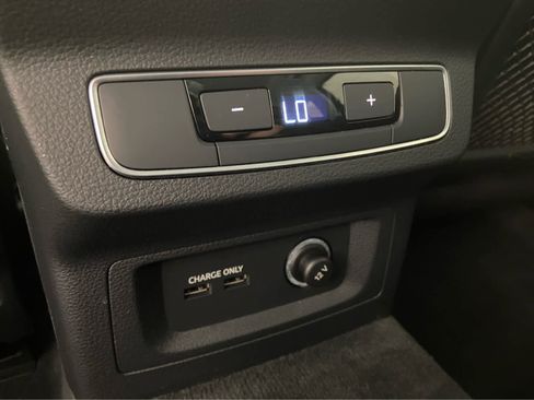 Used 2022 Audi Q5 2.0T Premium image 17