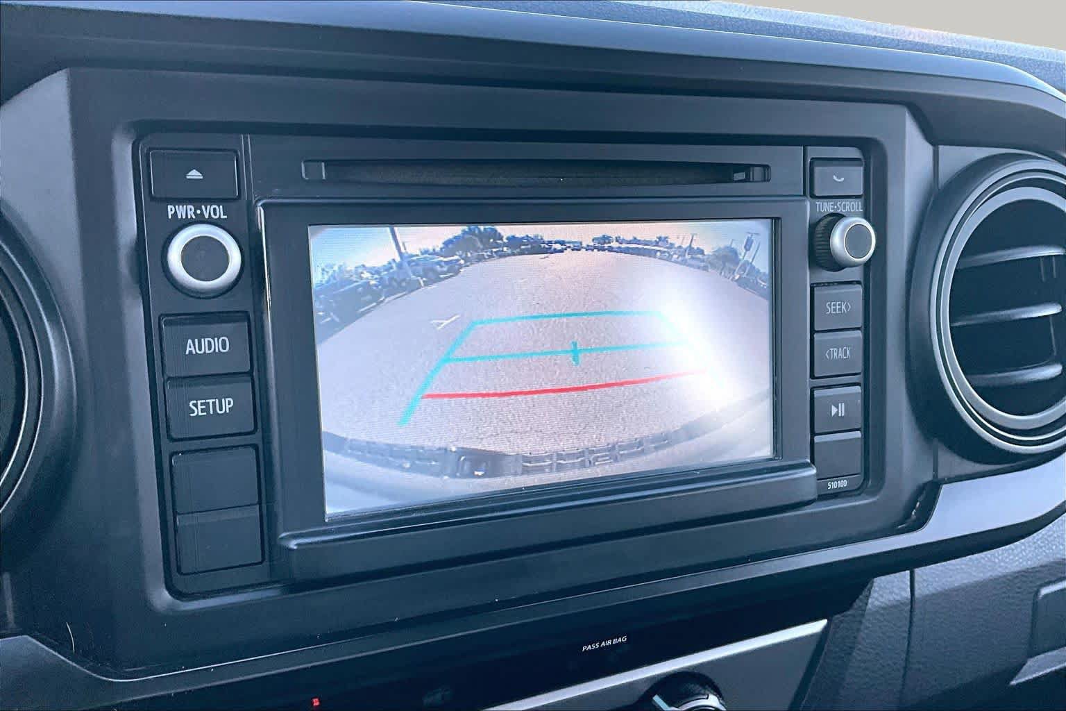 Used 2018 Toyota Tacoma SR AWD/4WD image 26
