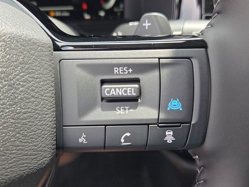 New 2026 Nissan Pathfinder Platinum FWD image 22