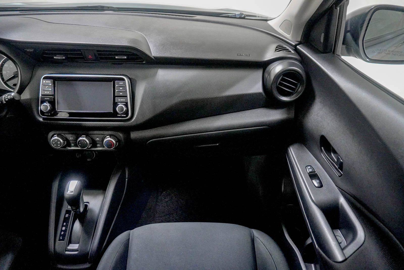 Used 2023 Nissan Kicks S FWD image 27