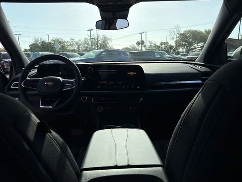 New 2026 Chevrolet Traverse LT image 26