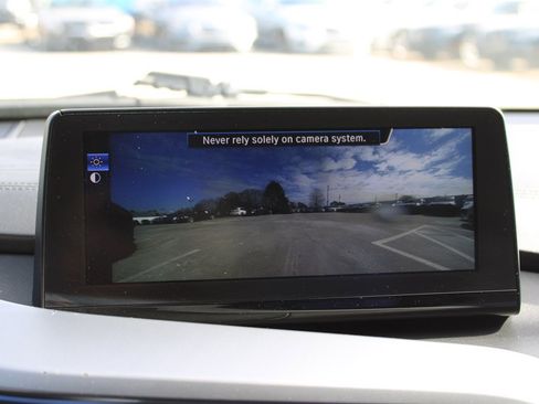 Used 2015 BMW i8 image 24