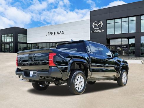 Used 2026 Toyota Tacoma SR AWD/4WD image 3