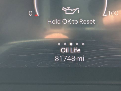 Used 2023 Jeep Grand Cherokee L Limited w/ Black Appearance Package image 32